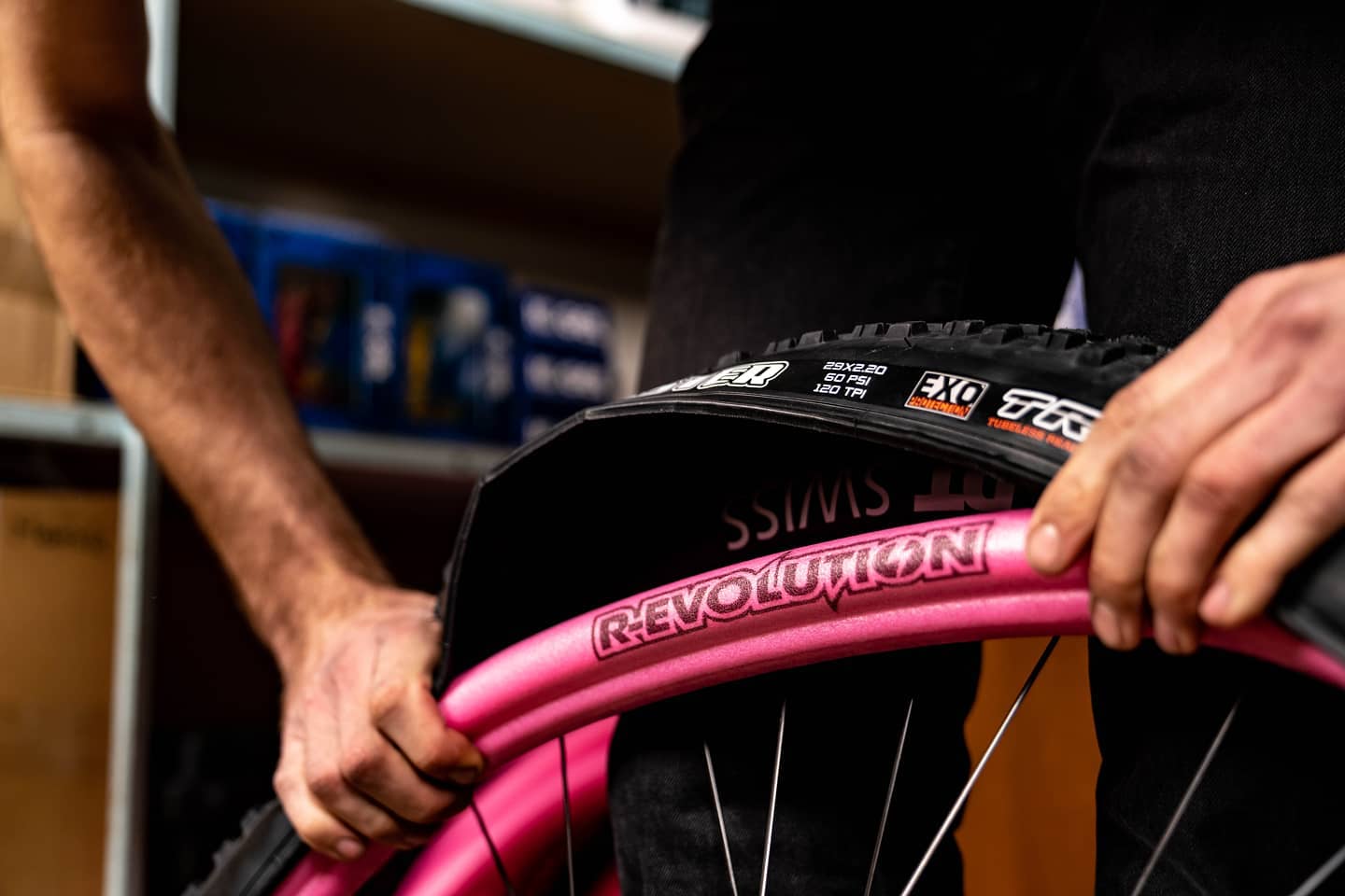 Команда KTM Factory MTB Team презентувала своїх спонсорів на 2021-й рік