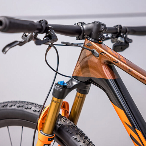 Гонка з коробки: Нові KTM Myroon та Scarp Exonic