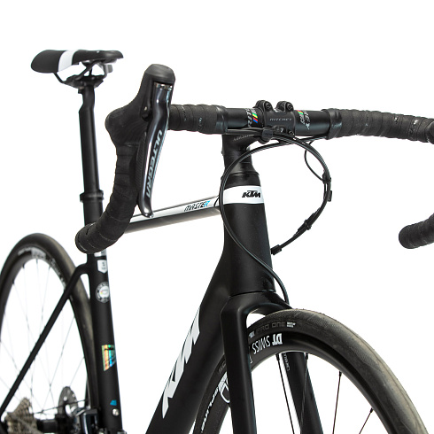 Журнал Bikeboard.at тестує новий Revelator Alto Master