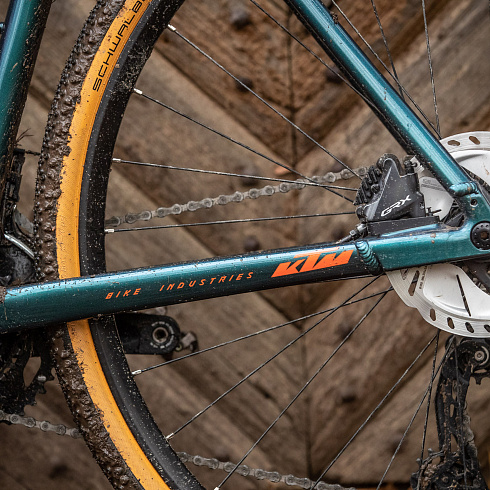 Гравійний велосипед KTM серії X-Strada 710 2021-го року