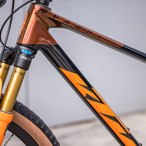 Гонка з коробки: Нові KTM Myroon та Scarp Exonic