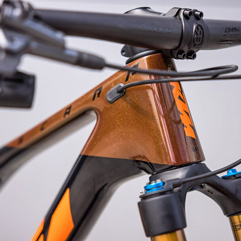 Гонка з коробки: Нові KTM Myroon та Scarp Exonic